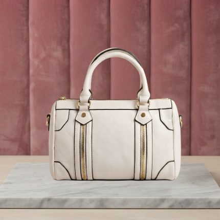 Cartera de mano                                                                                                                                                                                                                                                                         Cartera blanca de mano                                                                                                                                                                                                                                                                                                                           C